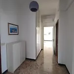 La Vie En Rose Flat Apartment
