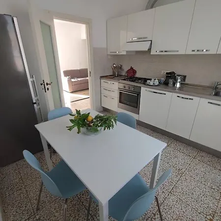 La Vie En Rose Flat سيستري ليفانتي