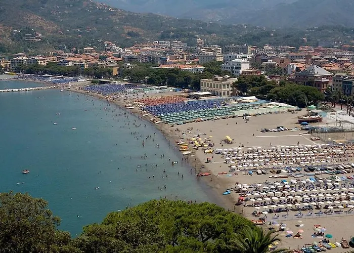 Apartament La Vie En Rose Flat Sestri Levante
